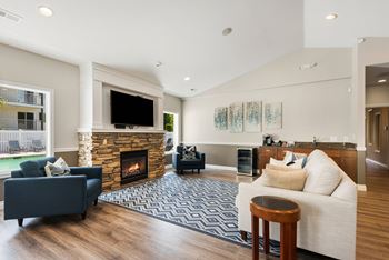 Resident lounge with complimentary wi-fi